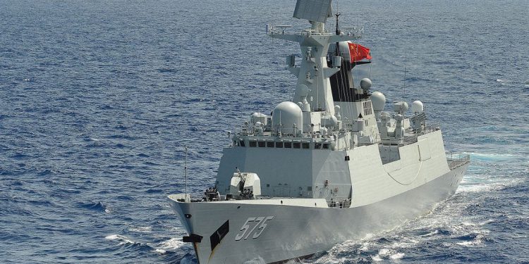 Kineski brodovi “zalutali” u japanske vode oko otočja na koje polažu pravo