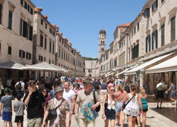 Komentar: “Poručuju nam da trebamo biti oprezni s cijenama u turizmu, a trebali bi se zapitati zašto su povećane”