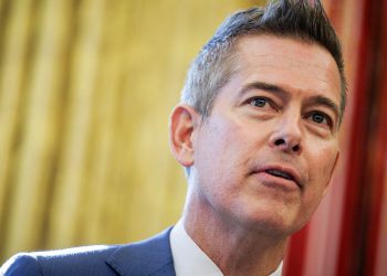 Kontrolori zračnog prometa mogu povećati plaću jer Trump administrator nastoji pojačati zapošljavanje