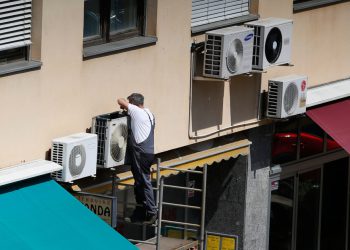 Krenulo je ‘cinkanje’ susjeda zbog klima uređaja, opake kazne prijete: ‘Daju se ostavke’