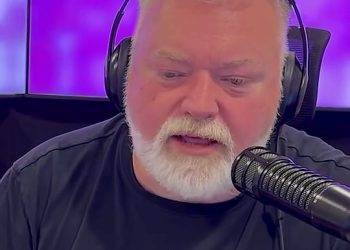 Kyle Sandilands otkriva da su liječnici pronašli još jednu aneurizmu u njegovim prsima dok dijeli zabrinjavajuće ažuriranje o njegovoj operaciji mozga