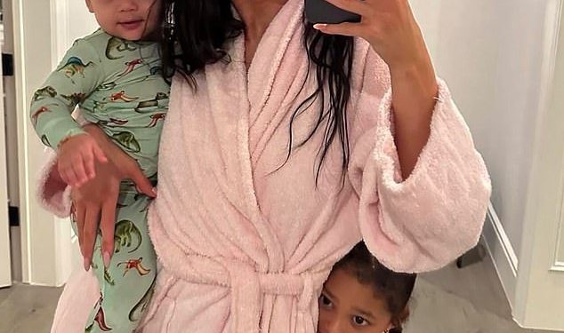 Kylie Jenner dijeli slatki rođendan počast kćeri Stormi i sinu Aire