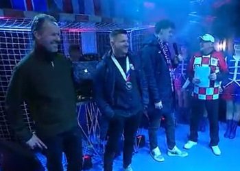 LUDNICA U ZADRU Klarica i Sigurdsson dočekani uz baklje i pismu: “Ovdje niko nije normalan”