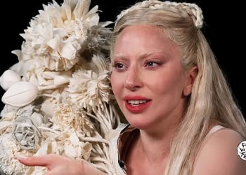 Lady Gaga uzvrati suze tijekom intervjua s vrućim onima dok otkriva zašto se gotovo udaljila od glazbe