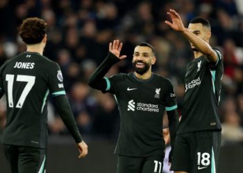 Liga prvaka govori engleski. Naše kartice izvještaja. Slušajte u kutiji