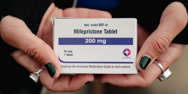 Liječnici reagiraju na rastuće osjećaje da je tableta pobačaja Mifepristone sigurna