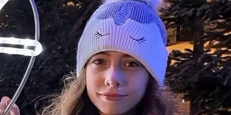 Louise LaSalle: Manhunt After French Girl, 11, koja je nestala kući iz škole pronađena mrtva u šumi