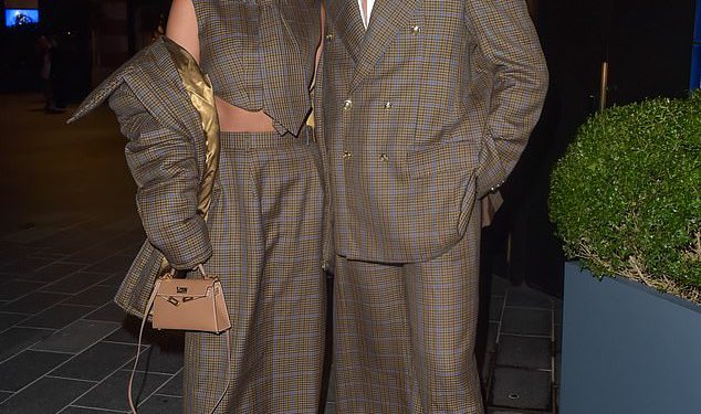 Love Island’s Curtis Pritchard i Ekin-Su Culculoglu Uživajte u dvostrukoj večeri sa svojim bratom AJ i Zarom Zoffany tijekom Londonskog tjedna mode