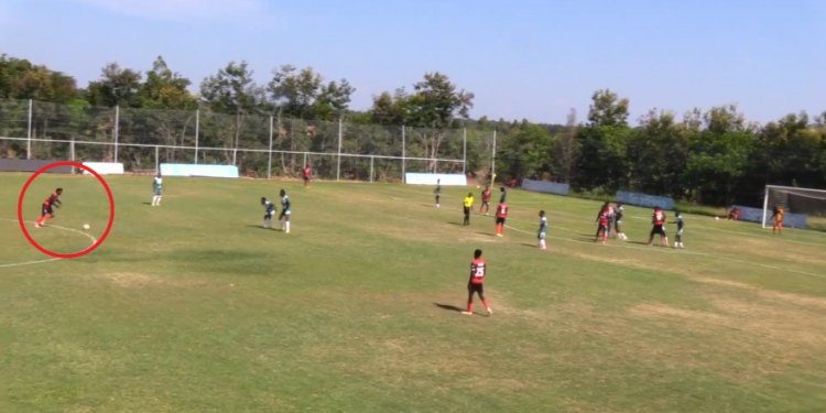 Luda kazna: raketa u sredini terena vrijedna Roberta Carlosa