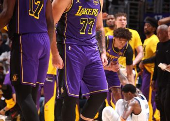 Luka Dončić šalje NBA navijače u Meltdown dok Lakersova zvijezda progoni bivšu momčad u dramatičnoj pobjedi protiv Mavericks -a