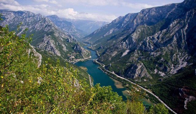 MJEŠTANI DEMANTIRAJU ODVJETNIKE ‘Na javnoj raspravi za solare u Jasenjanima većina je bila protiv, imamo 400 potpisa’