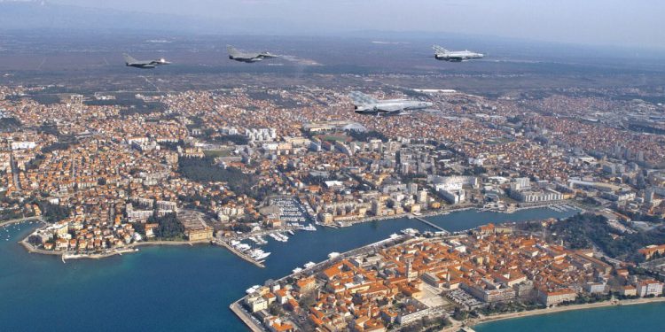 MORH poziva trećaše da postanu vojni piloti