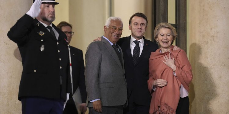 Macronov proključali lonac, ili kako su se EU čelnici izgubili u vremenu i prostoru