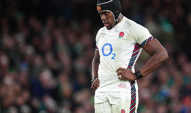 Maro Itoje uzima pozitivne rezultate iz svoje prve utakmice kao kapetan Engleske dok pritisak nastavlja rasti na Steve Borthwick nakon poraza od Irske