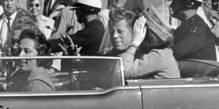 Misterija riješena? FBI priznaje da je otkrio 2.400 novih stranica dokumenata o atentatu na JFK