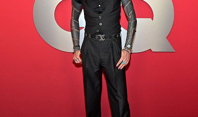 Mitraljeza Kelly objavljuje rijetki komentar o bivšoj Megan Fox i njihovoj trudnoći kako se približava datum dospijeća