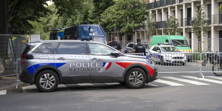 Mlada Amerikanka uhićena u Parizu nakon što je navodno ubila novorođenče