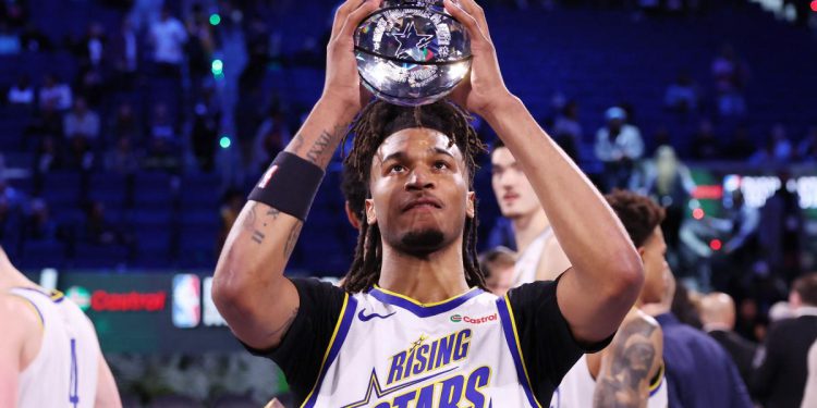 NBA All Star, Rising Stars: Mullinov tim pobjeđuje. Dvorac MVP