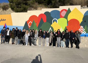 Na zidu kultne splitske plaže osvanuo mural koji se izrađivao četiri mjeseca. Napravili su ga učenici