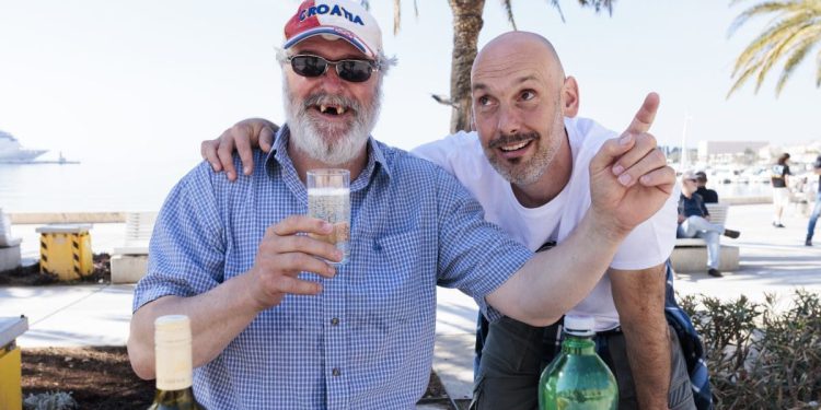 Najrađe bi skinija zube i bija Ričard, al ne mogu