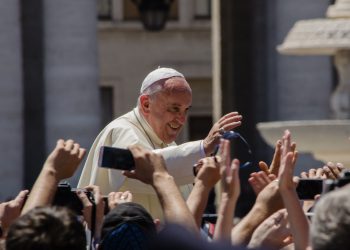 Nakon što su tisuće molile za Papu, poboljšanje: ‘Zatajenje bubrega se povuklo’