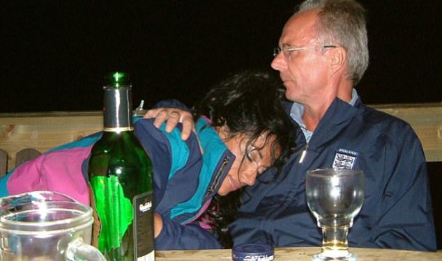 Nancy Dell’olio priznaje svoju ljubav prema svom pokojnom bivšoj zaručnici Sven-Göran Eriksson ‘nikad nije umrla’ dok ona dijeli duboko osobni počast na njegov rođendan