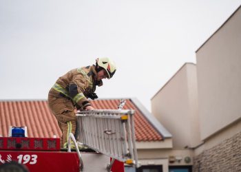 Napadnut vatrogasac prilikom gašenja požara