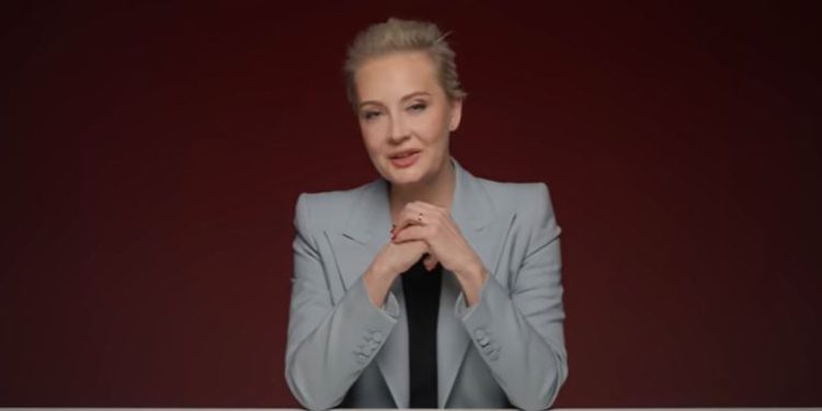 Navalnyjeva udovica obilježava godišnjicu njegove smrti pozivom na ‘slobodnu’ Rusiju