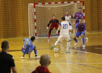 Nekompletni Square teško poražen na gostovanju kod Torcide, nije išlo bez dva najbolja strijelca