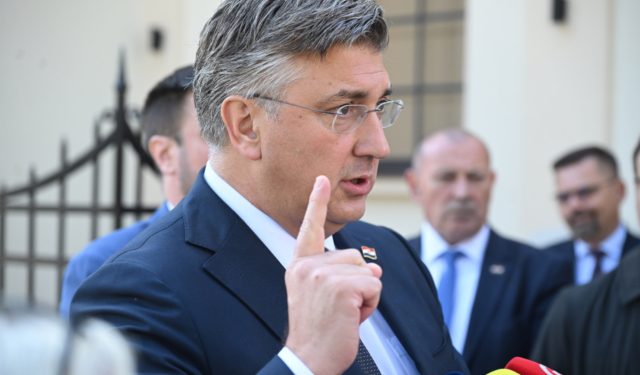 Nervozni Plenković na korak do pucanja: Do svibnja se želi riješiti dvojice moćnih suradnika