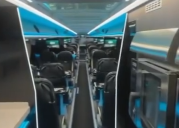 Newcastle, autobus tima izgleda kao jahta!