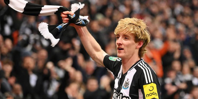 Newcastle vs Arsenal – Carabao Cup: Ocjena uživo, vijesti i ažuriranja kao darovi obrambenih grešaka toon toon četverokutni vodstvo i sve ali završava nade Gunnersa da stigne do finala Wembleyja