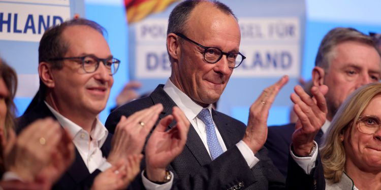 Njemački Centar desni savez CDU/CSU osigurava većinu mjesta na izborima EU nacija