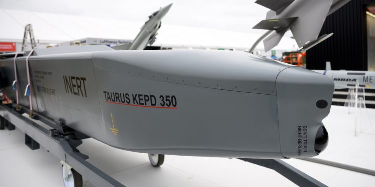 Njemački Scholz ponavlja odbijanje opskrbe dugoročnim raketama Ukrajini-RT World News