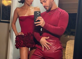 Novopetka Maura Higgins zaviruje u haljinu bez naramenica dok ona udara u grad za Valentinovo s prijateljima nakon što se razdvojila od Petea Wicks-a