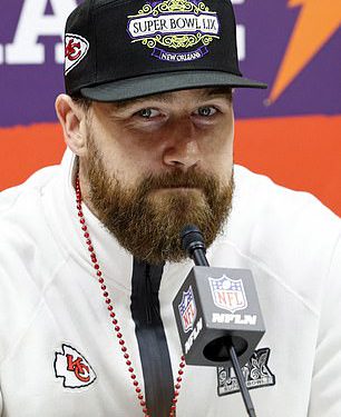 Obožavatelji Taylor Swift ogorčili su se nakon što je dečko Travis Kelce hvali Donalda Trumpa ispred Super Bowla