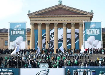 Osumnjičeni je uhićen nakon što su dvije žene upucane tijekom Philadelphia Eagles Super Bowl Parada