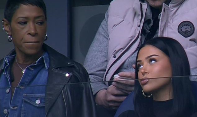 Otkriveno: Istina iza slike mame Jude Bellingham dajući bočno oka svojoj djevojci Ashlyn Castro