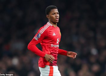 Otkriveno: Man United donosi odluku o tome hoće li se Chido Obi pojaviti u četvrtfinalu FA Cup Cup protiv bivšeg Side Arsenala nakon poziva 17-godišnjaka u prvu momčad