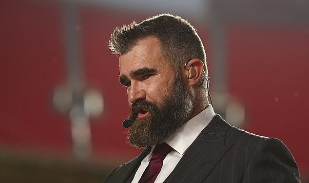 Otkriveno: Zapanjujući iznos koji je Jason Kelce osigurao s ESPN -om nakon što se pridružio posadi “Nogomet u ponedjeljak navečer”