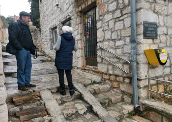 Otočani u Prvić Luci ostali bez pošte: “Ne radi već treći tjedan”