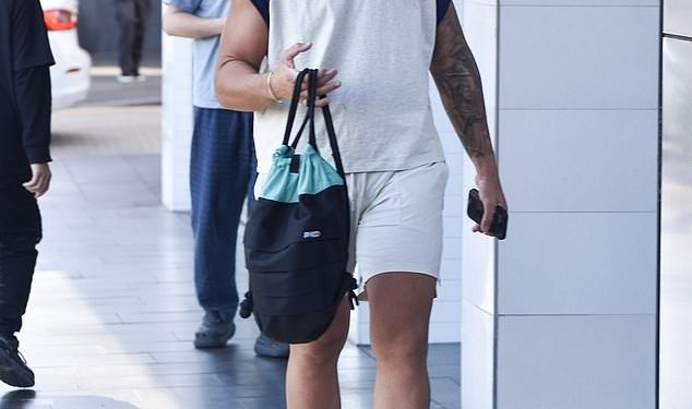 Oženjen na prvom mjestu Adrian Araouzou prijeti da će napustiti predstavu nakon masovne lutke pljuvanja s producentima nakon što je bio izrezan s promo