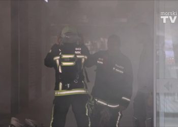 POŽAR U ŠIBENSKOJ ROBNOJ KUĆI Zbog gustog dima zgrada evakuirana!