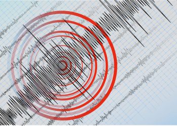 Radijski voditelj iz Zadra tijekom prijenosa uživo zabilježio trenutak potresa: "Što ja radim ovdje?!?"
