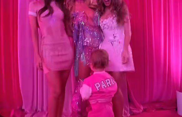 Paris Hilton Party sa Sydney Sweeney, Sofia Vergara i novopečata Jessica Alba na svom 44. rođendanu