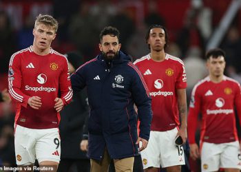 Paul Scholes se boji da je Man United ispeći na licu sljedeće sezone, jer imenuje pet potpisa potrebnih za transformaciju ‘kralježnice’ Rubena Amorima – i sugerira da jedno veliko ime ne može pronaći mjesto za igranje