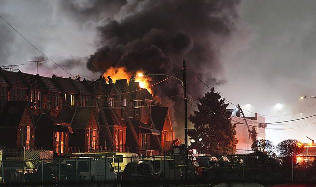 Philadelphia 76ers i Eagles Star Lane Johnson vodio je počast nakon tragične avionske nesreće