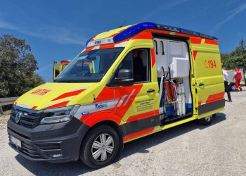 Pješakinja poginula u naletu vozila Hitne pomoći u Puli, kod Limskog kanala poginuo motociklist!