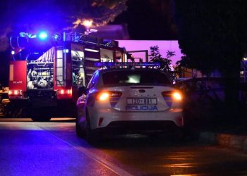Planulo u neposrednoj blizini splitske škole, vatrogasci brzo riješili problem
