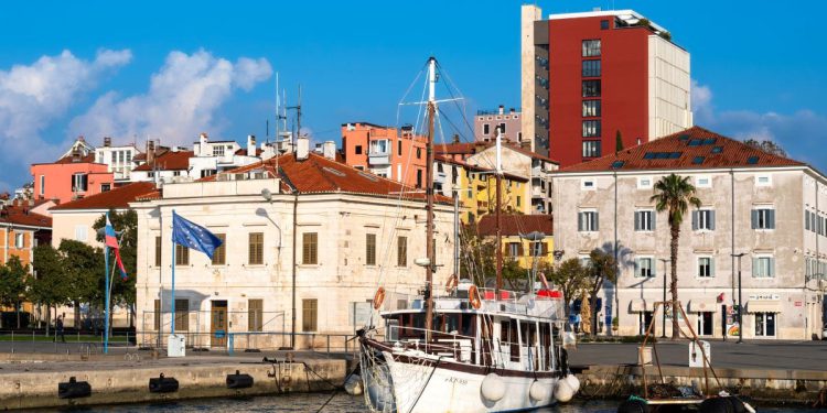 Podržavate li bojkot hrvatskih trgovina, nemojte u subotu u Sloveniju, jer ćete poljubiti vrata